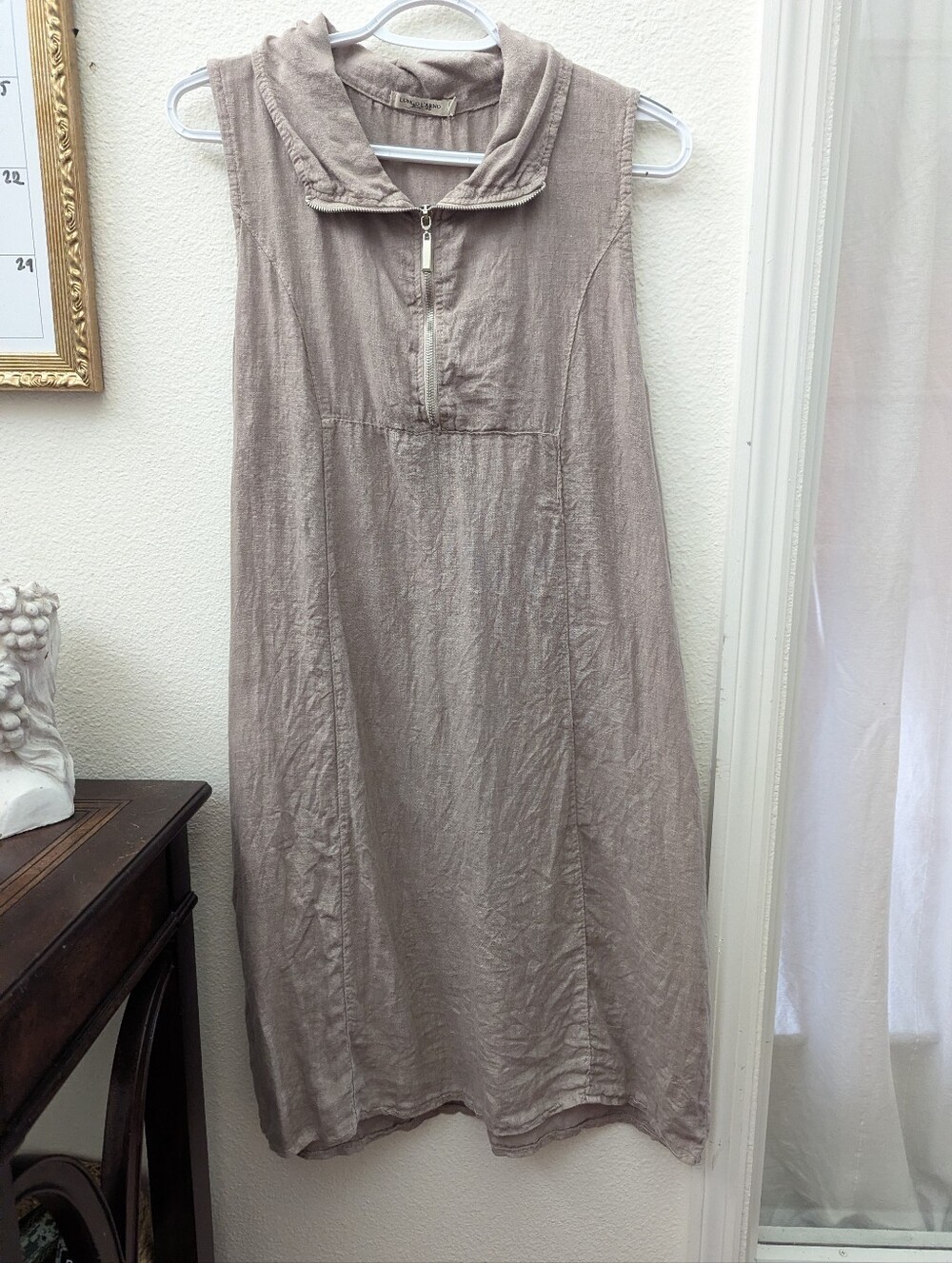 Lungo L'arno Made in Italy 100% Linen Sleeveless Shift Dress Size Small Taupe